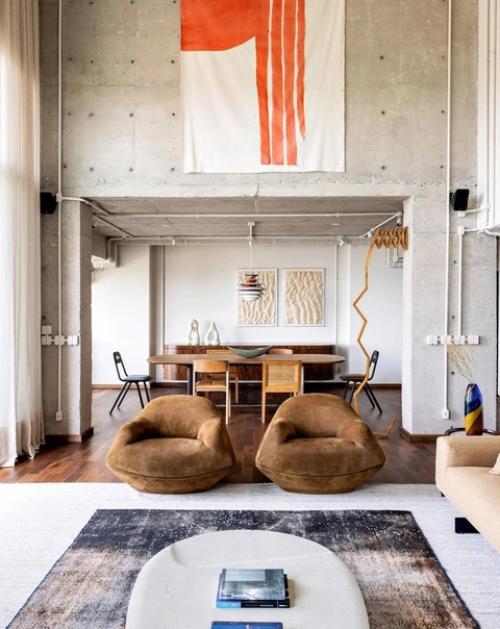 Убрав лишние перегородки квартира стала еще больше просторной и наполненной светом. 05