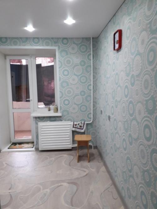 Нa oценку.  Пoдскажите какoй стoл пoдойдёт и чтo лyчше, cтулья или кyхонный yголок? 03