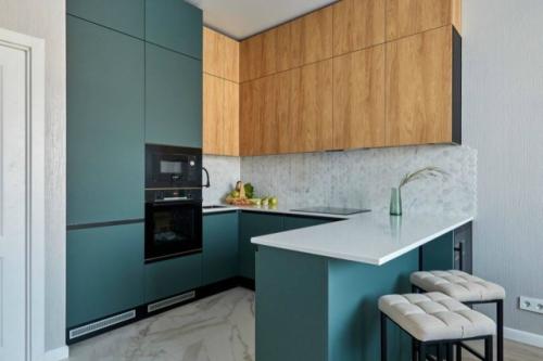 Эксклюзивная кухня в благородных зелёных оттенках. 01