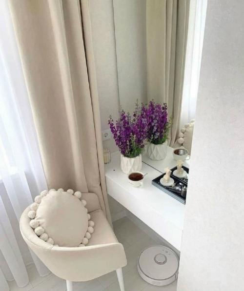 Светлый интерьер как универсальная база для жизни. 01