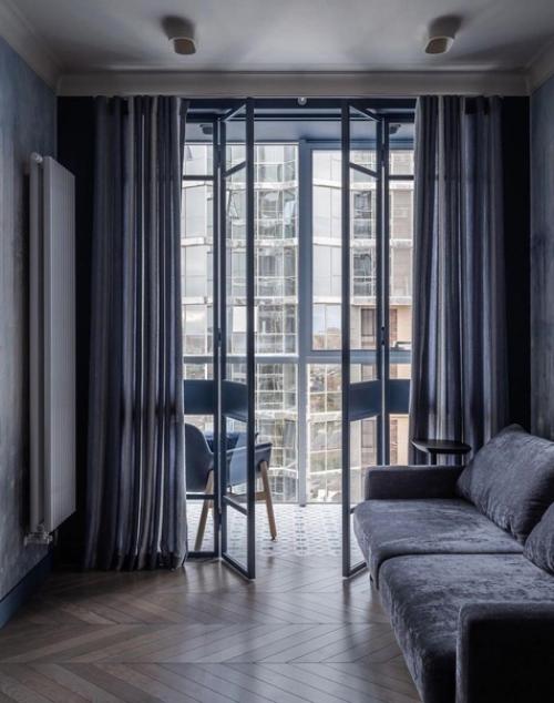 Глубокий синий цвет в оформлении квартиры. 01