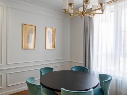 Красивый интерьер в стиле неоклассика безумно. 04