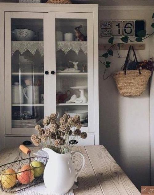 Старенький дом с бюджетным ремонтом. 01