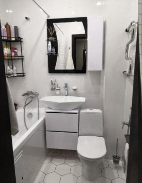 Старенькая ванная комната. 01