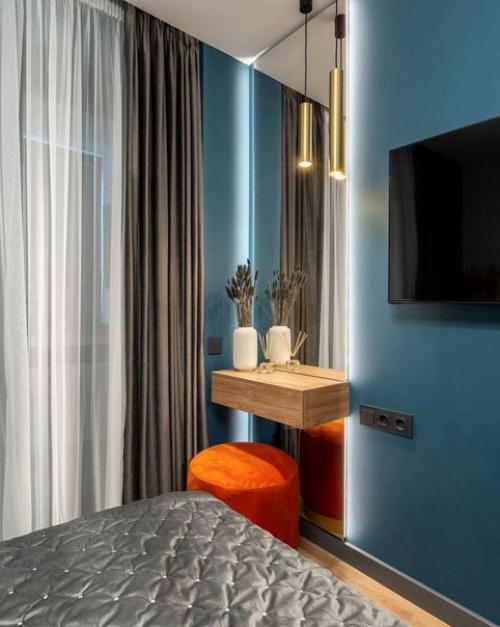 В маленькой квартире. 04