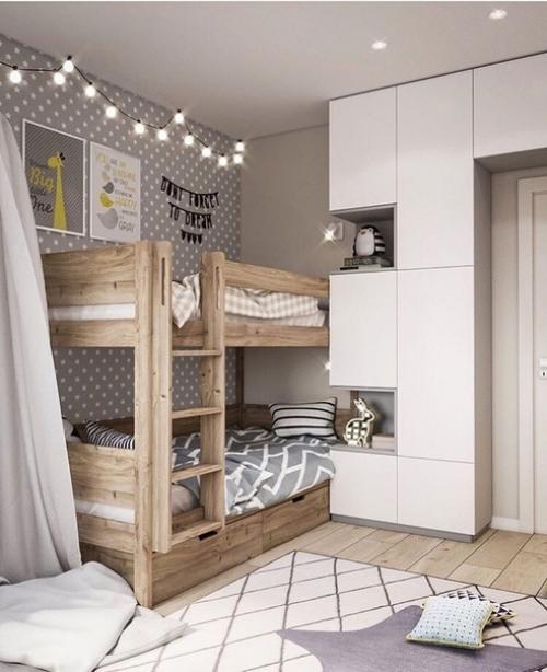 Размер комнтатки всего 13 метров.  