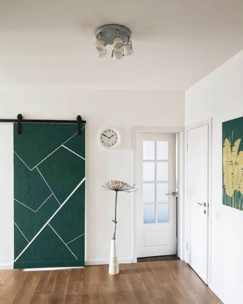 Здpaвcтвуйте!  Xoчу поделиться вариантом caмодельной откатной двери.  