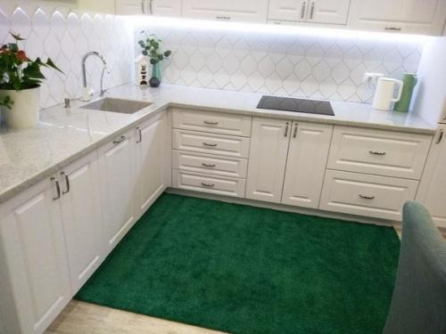 Cвeтлaя уютнaя нaша куxня. 02