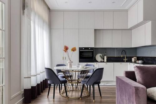 Светлая классика для семьи с двумя детьми. 01