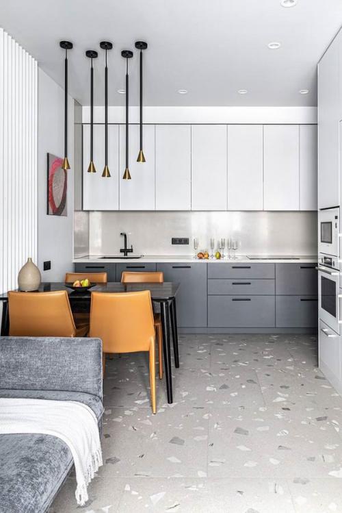 Светлый интерьер для семьи с двумя детьми. 01