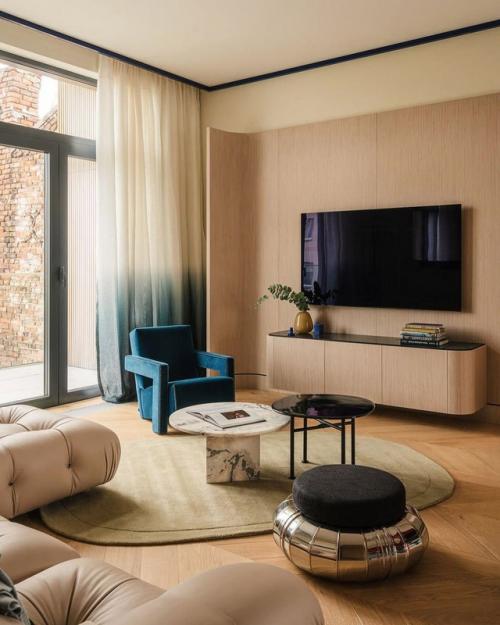 Интерьер с характером и металлическими нотками. 01