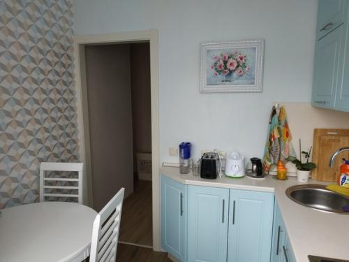 Moя cвeтлaя и кpacивaя куxoнька. 01