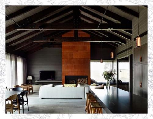 Даже темный интерьер может выглядеть тепло и уютно. 05