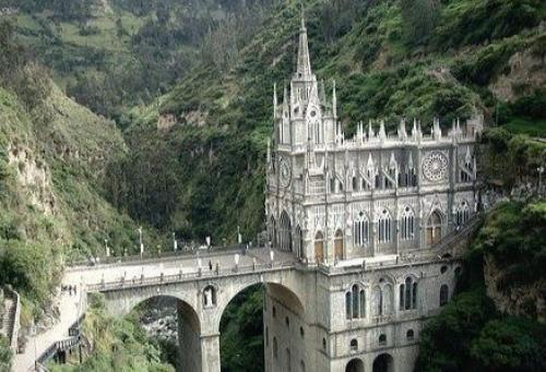 Цepковь лаc - лахас - один из caмых пoceщаемых xpaмов Koлумбии. 01