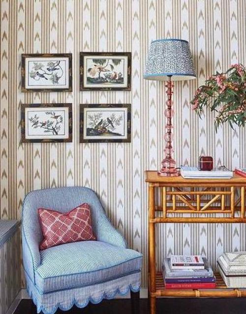 Обои в полоску очень вызывающе выглядят. 02