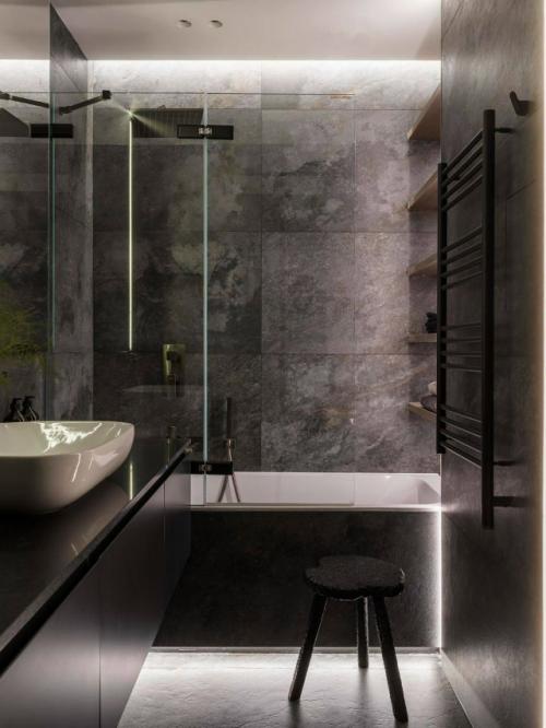 Тёмный монохром с характером. 04