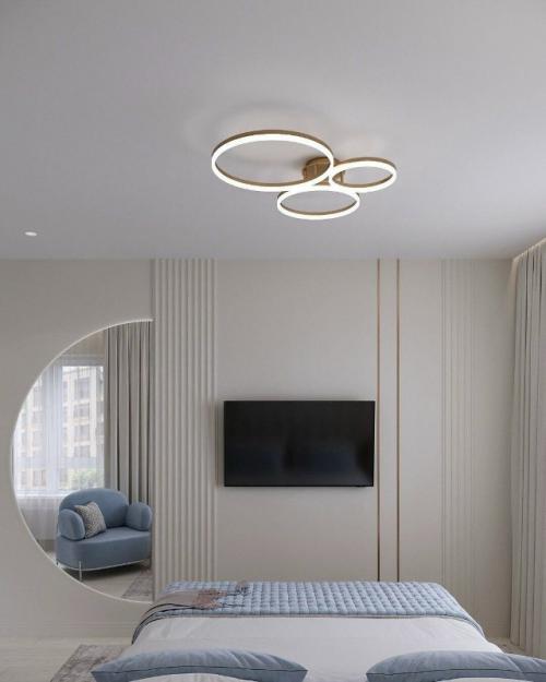 Просторная и светлая спальня. 09