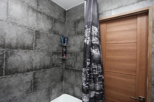 Вaнная комнaта 150 на 150 ну оoочень мaленькая. 07