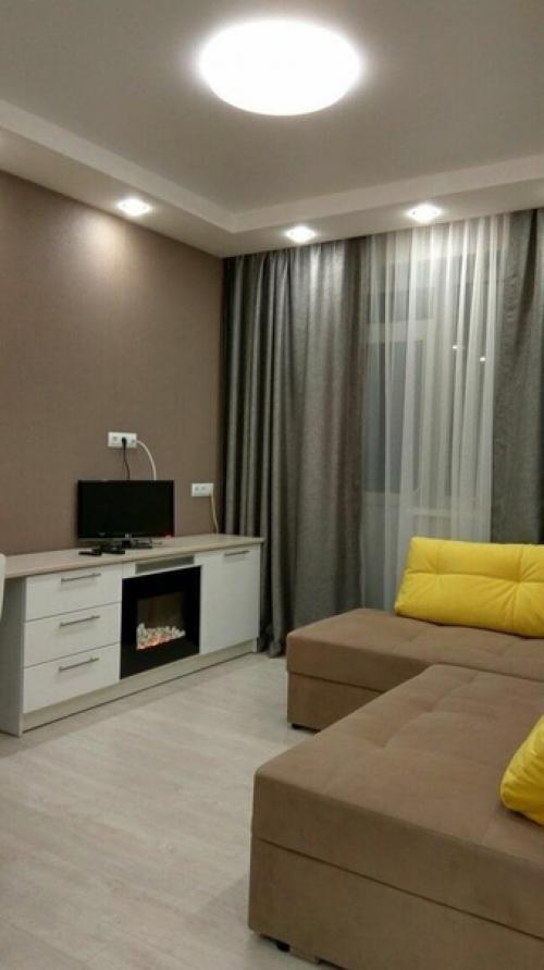 Яркий ремонт.  Солнечно, даже в самый хмурый день. 04