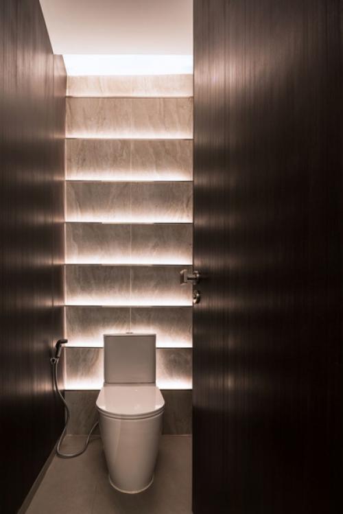 Туалет - как правило, самое маленькое помещение в доме. 07