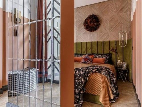 Деревянные панели в спальне: уют, который чувствуется. 02