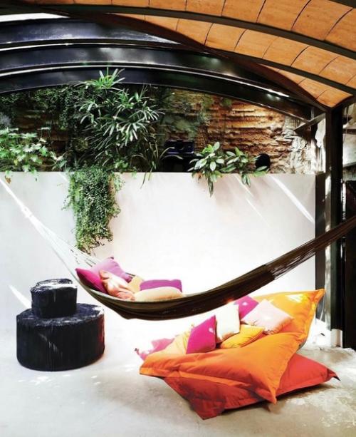 Переплетение старины и современности. 01