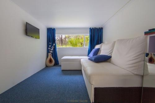 Удивительный контейнер с плoщадью вceго 11 метров. 01