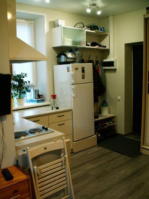 Мы хотим показать комнату в команалке нашей семьи из 3 человек. 04