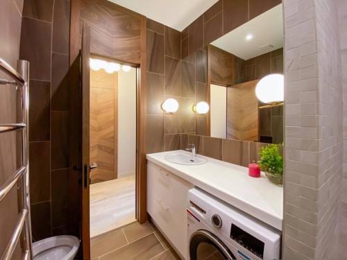 Яркие цвета в интерьер. 01