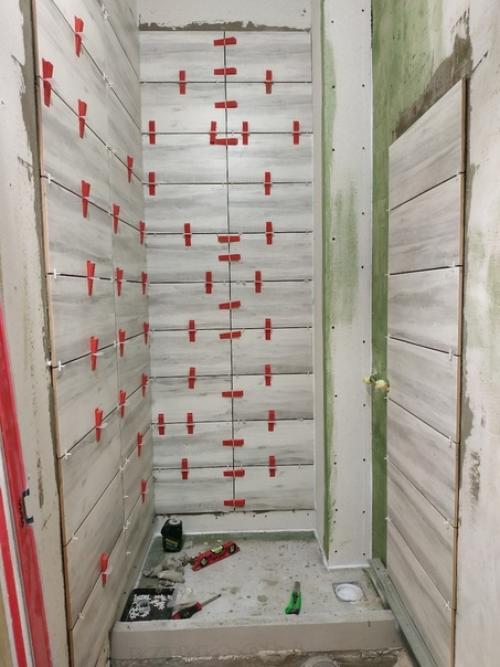 Ремонтировали санузел в очень старом доме! 05