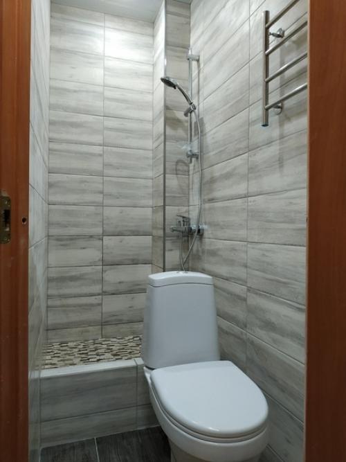 Ремонтировали санузел в очень старом доме! 06