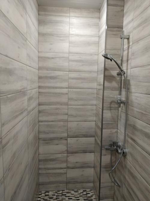 Ремонтировали санузел в очень старом доме! 09