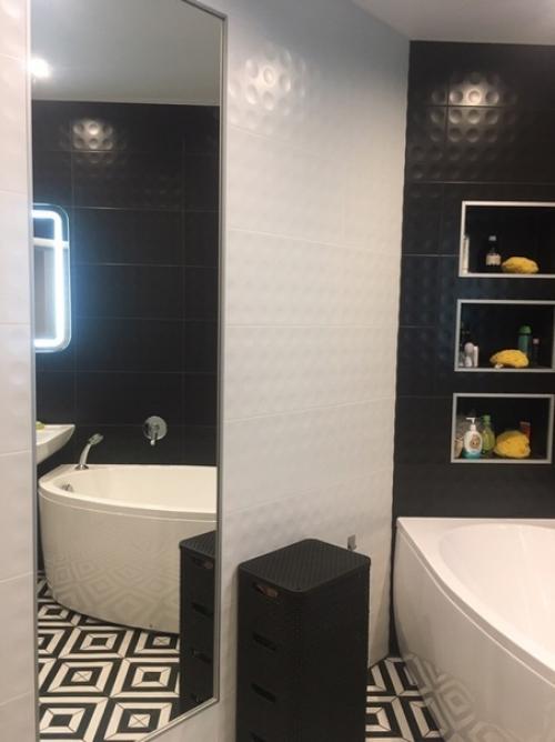 У нас была ванная с нестандартной планировкой. 03