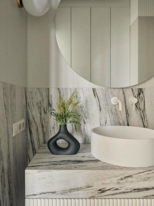 Французский шарм под крышей: мансарда с атмосферой Парижа. 05