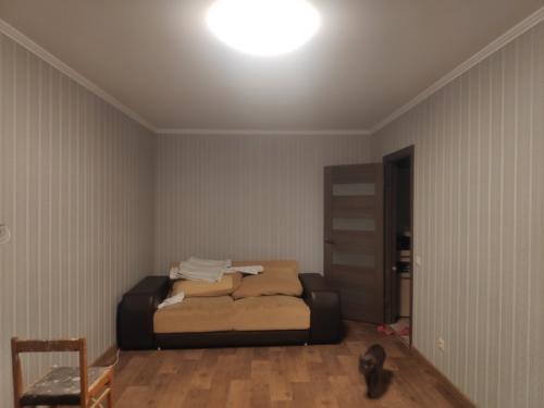 Все привет!  Народ подскажите пожалуйста как обустроить нишу в зале дёшево и сердито, но со вкусом.