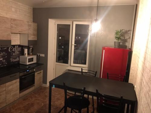 Обустроили маленькую кухню. 04