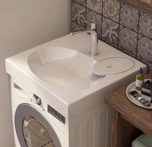 Отличный выход для маленьких ванных комнат. 02