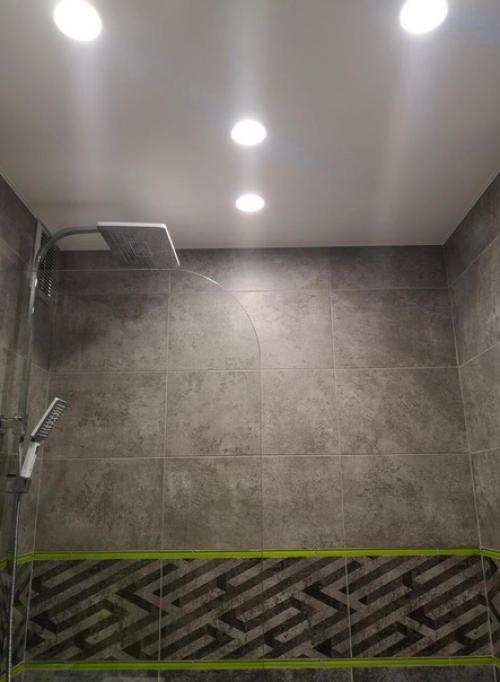 Немножко зеленного в качестве акцентного цвета. 01