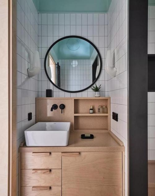 Эта квартира совсем небольшая, но у заказчицы были пожелания, какие зоны обязательно должны быть -. 06