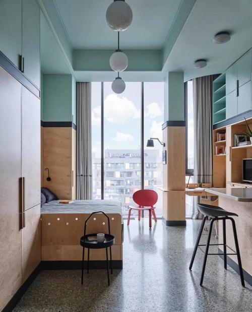 Эта квартира совсем небольшая, но у заказчицы были пожелания, какие зоны обязательно должны быть -. 04