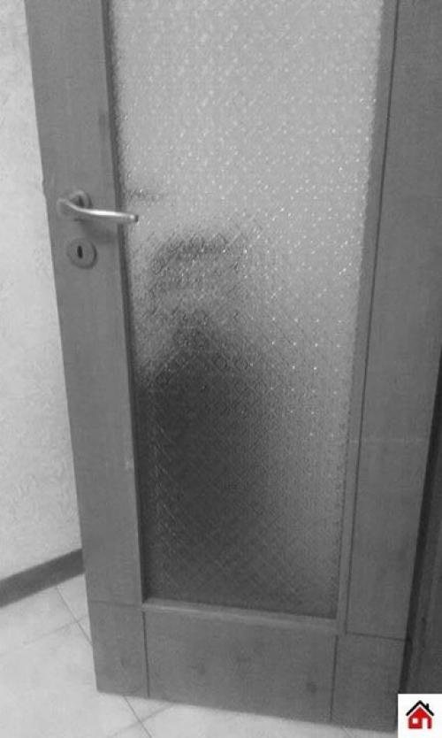 Что бы вы увидев такое за дверьми сделали? 02