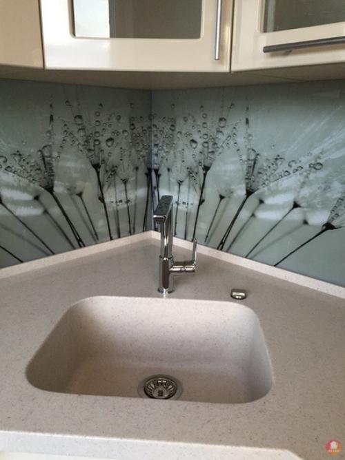 Пример кухни в панельном доме, всего 5 кв. 02