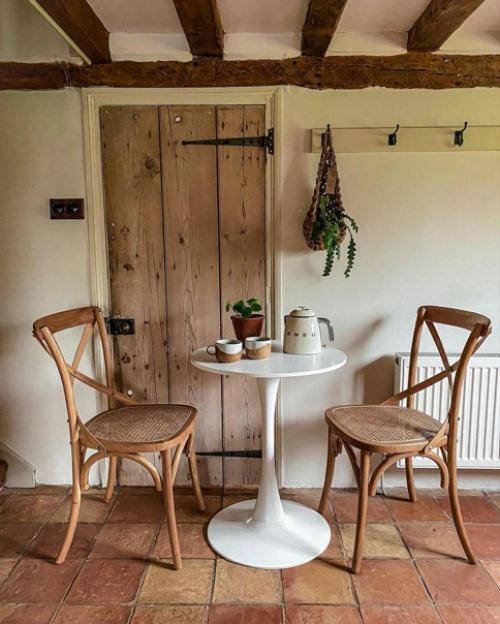 Маленькая деревенская кухня.