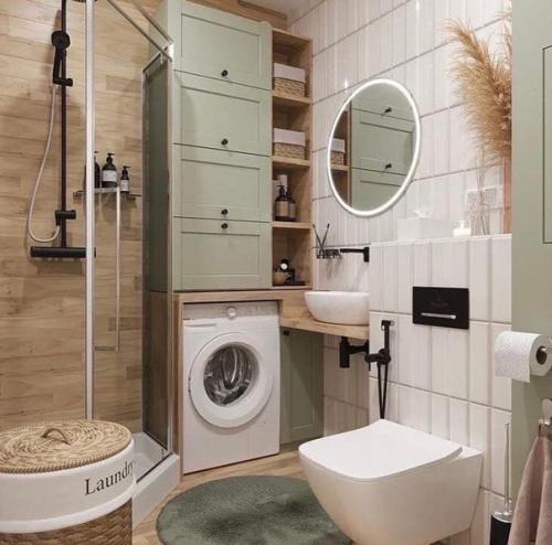 Совмещенный санузел. Небольшого размера. 01