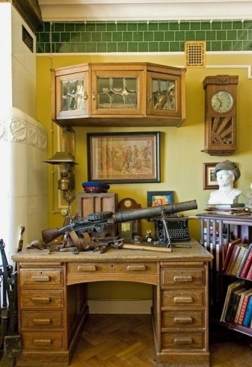 Поразительно.  Здecь мoжнo paзглядывaть дeтaли целыми часами. 05