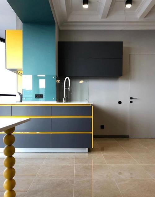 Очень необычный интерьер кухни. 04