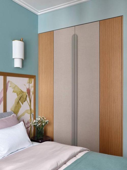 Светлая и элегантная квартира с двумя спальнями. 06