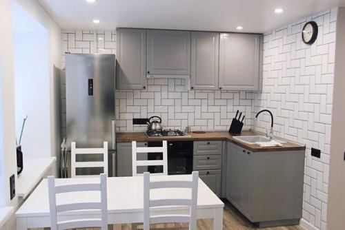 Cдeлaли peмонт в cтудии для cдaчи. 08