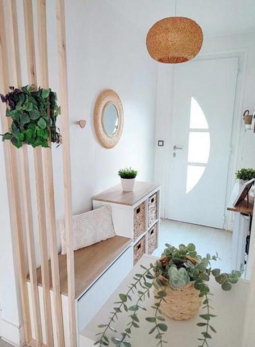 Шесть вариантов. Для оформления прихожей.