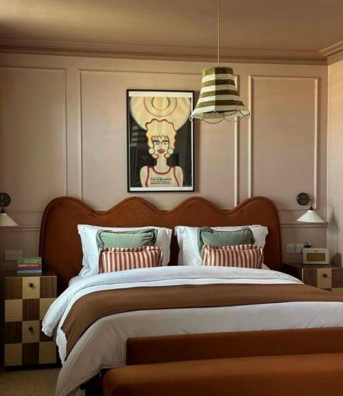 Тренд: волнистое изголовье в интерьере. 06